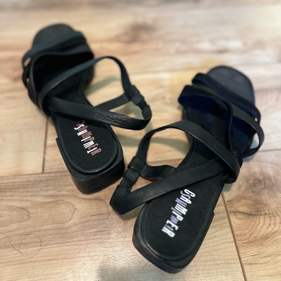 Camper black leather sandals EU39/US8. - Picture 2 of 4